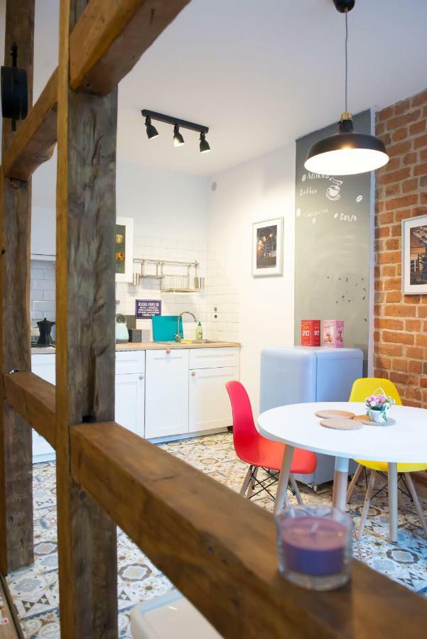 Apartament Gra - Gothic House ทอรูน ภายนอก รูปภาพ