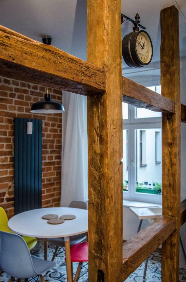 Apartament Gra - Gothic House ทอรูน ภายนอก รูปภาพ