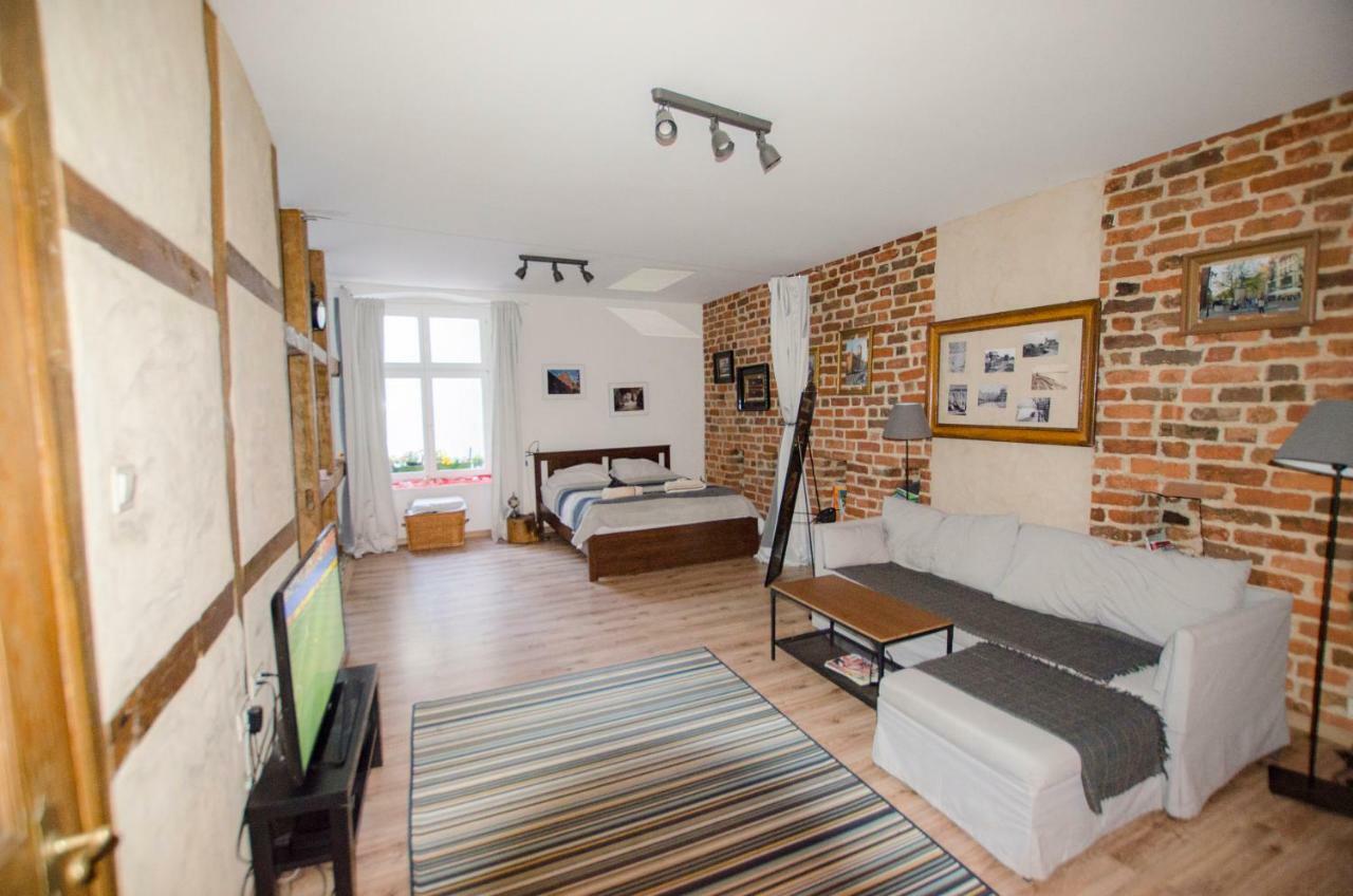 Apartament Gra - Gothic House ทอรูน ภายนอก รูปภาพ