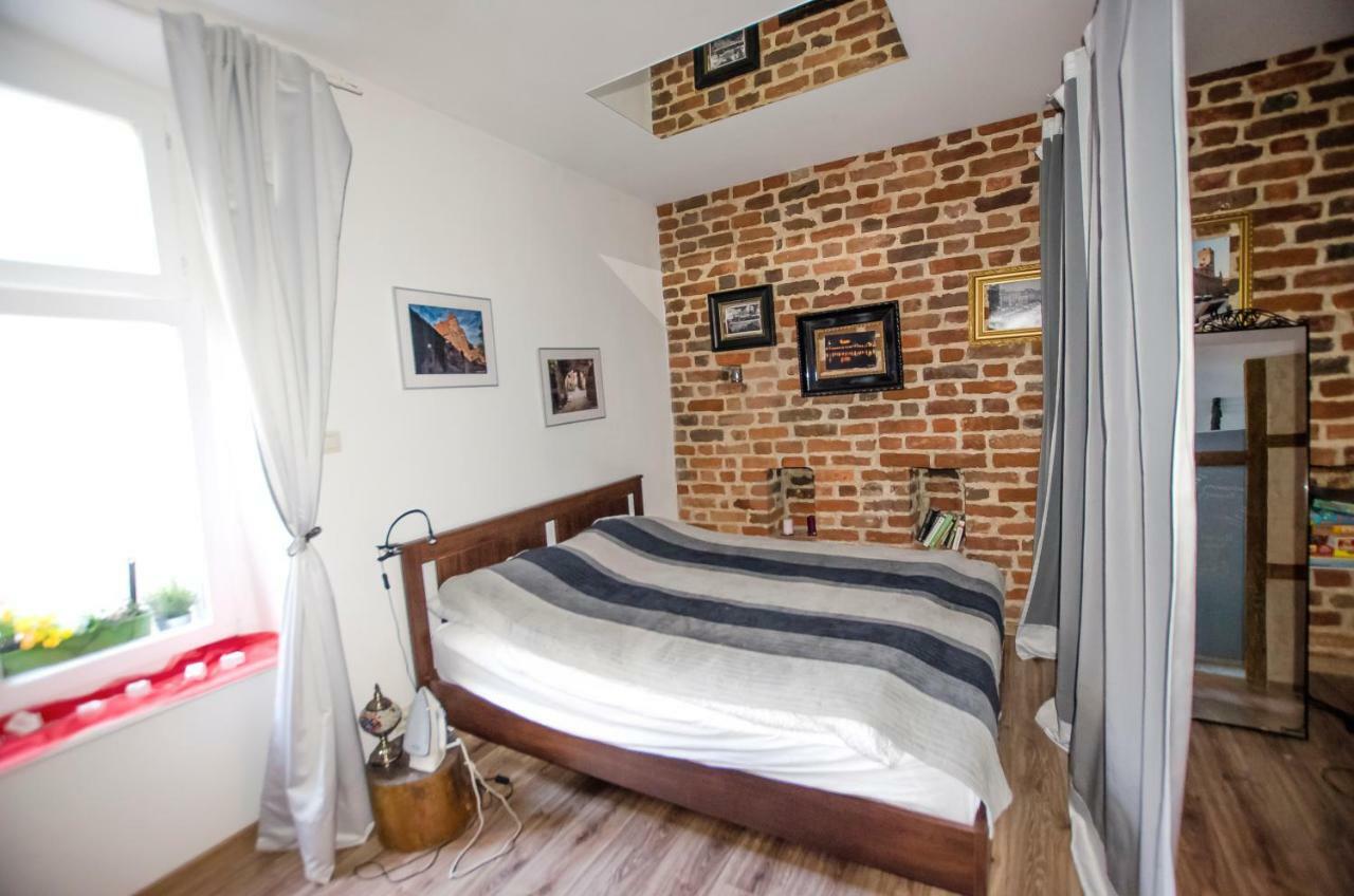 Apartament Gra - Gothic House ทอรูน ภายนอก รูปภาพ